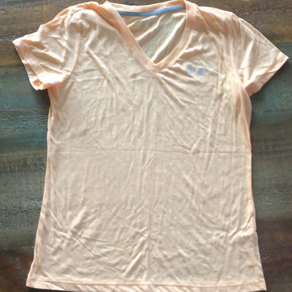 Under Armour tee medium